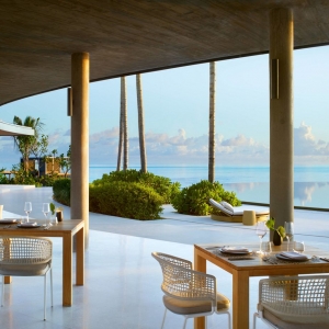 Eau Bar